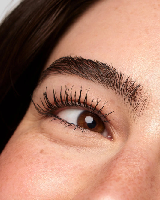 Best Lash Serum for Sensitive Eyes: Expert Guide & Top Picks